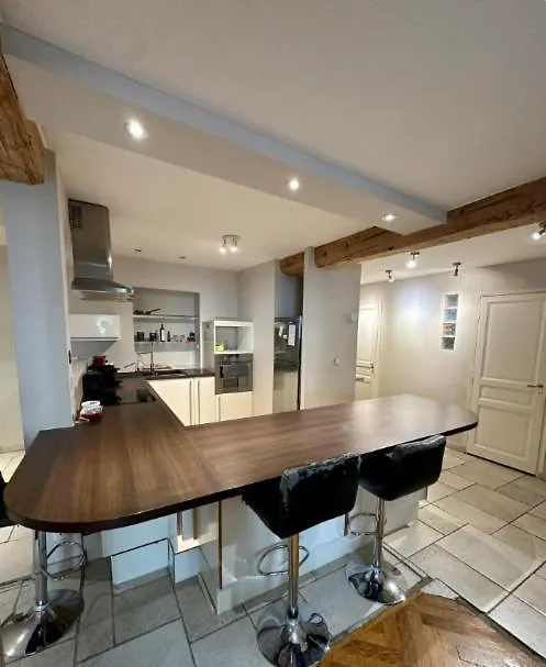 Appartement Moderne, Lyon 6Eme 0*,  France